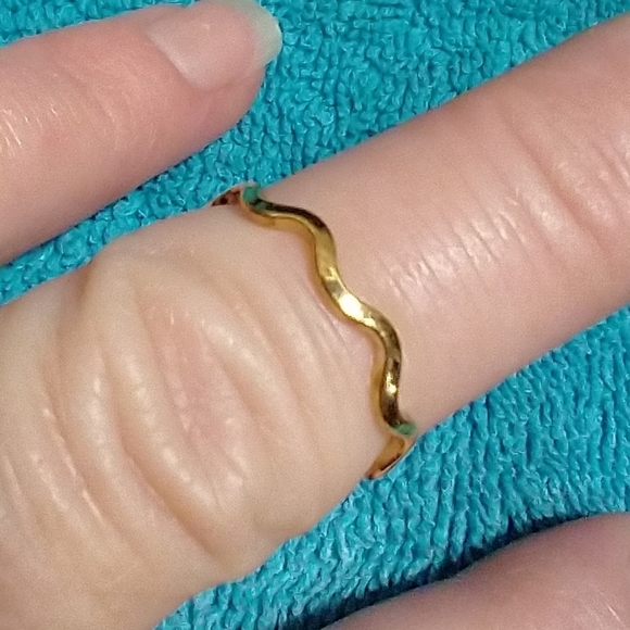 Elegant Gold Wave Ring vintage - Picture 1 of 3